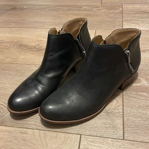 Lucky Brand black boots. Size 9 1/2. Leather upper.